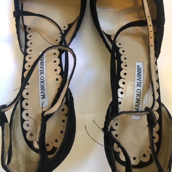 Manolo Blahnik Pointy Toe Strappy Black Heel - Picture 5 of 6